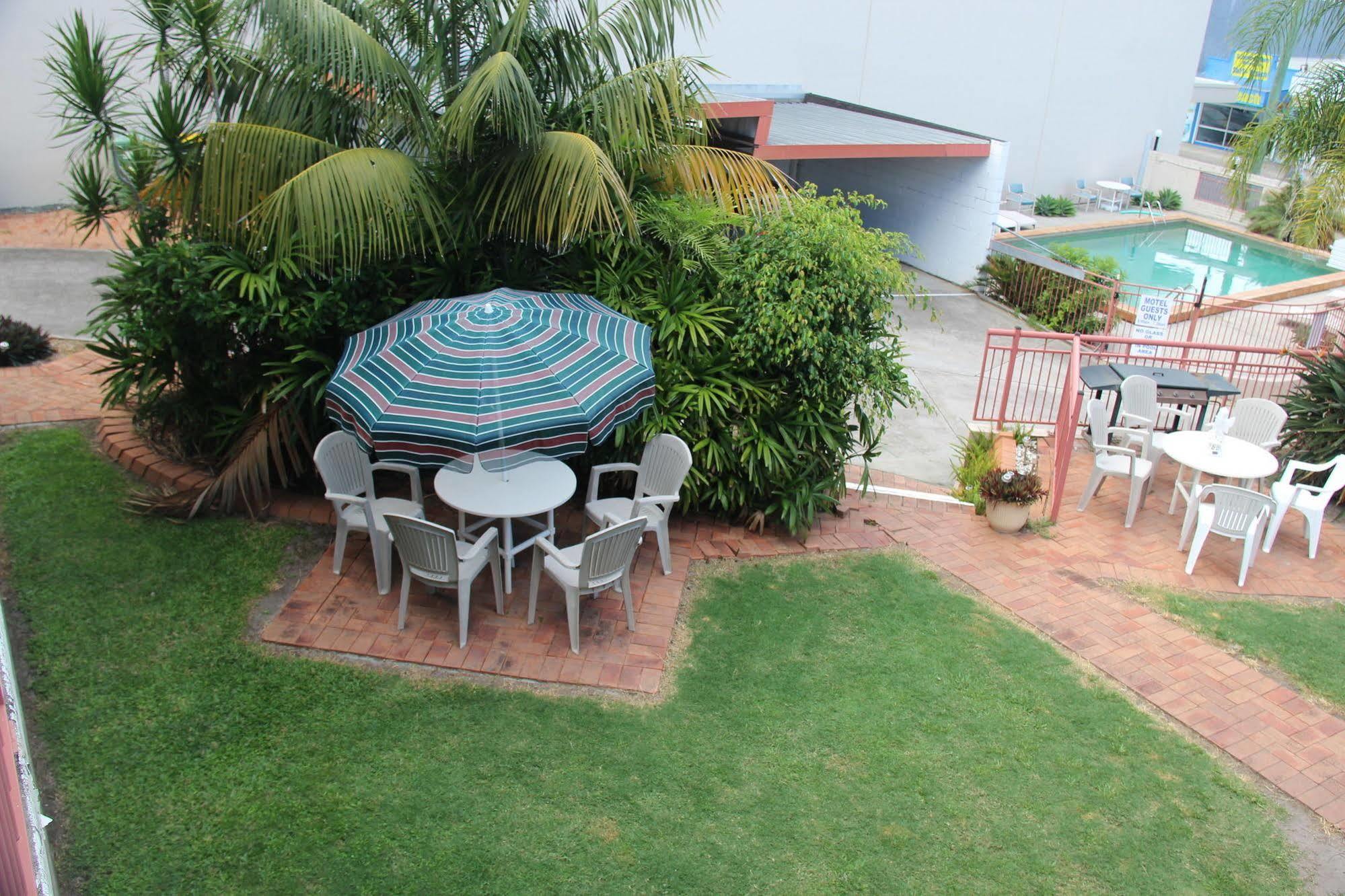 Caloundra Suncourt Motel Exterior photo