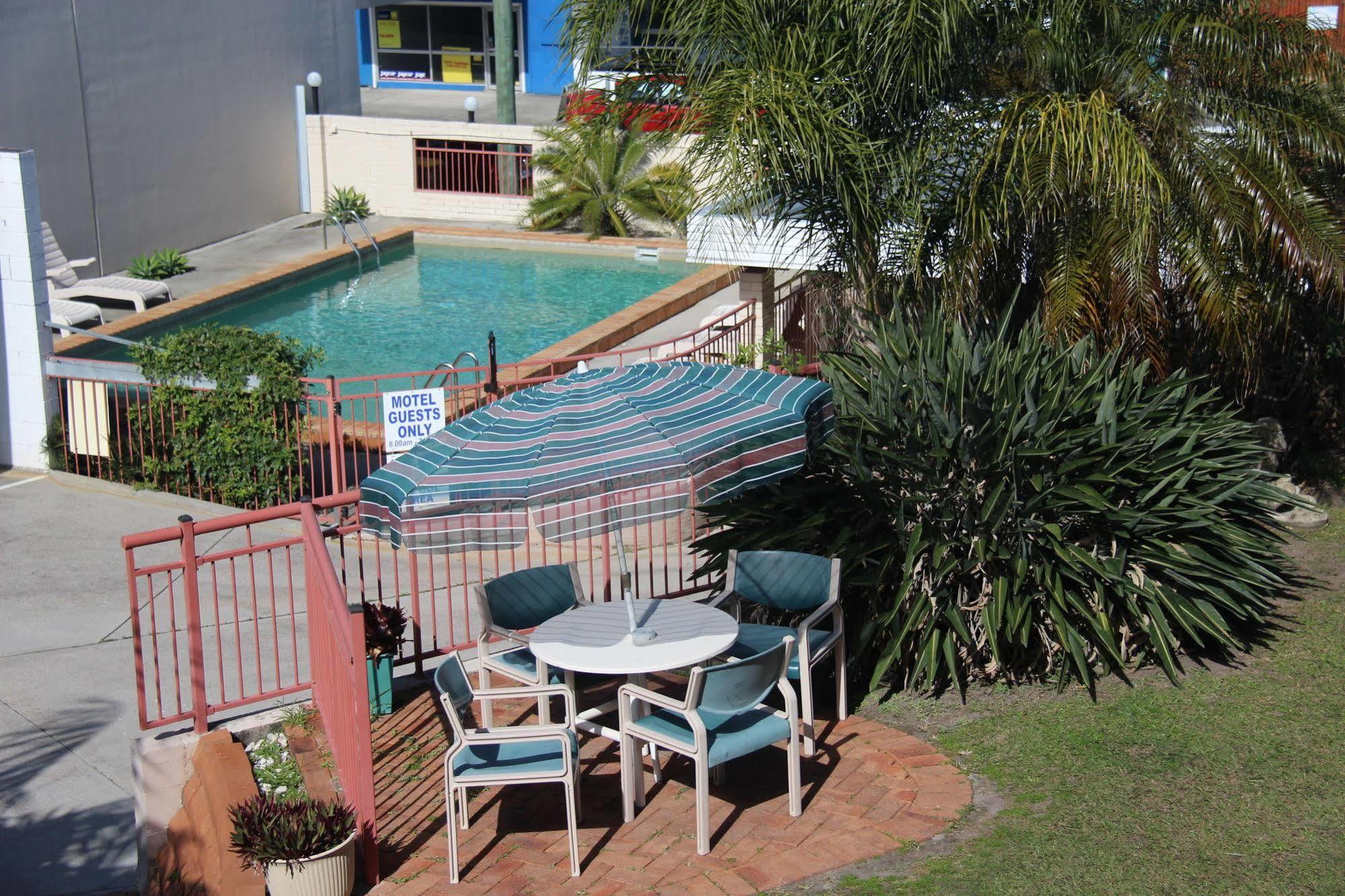 Caloundra Suncourt Motel Exterior photo