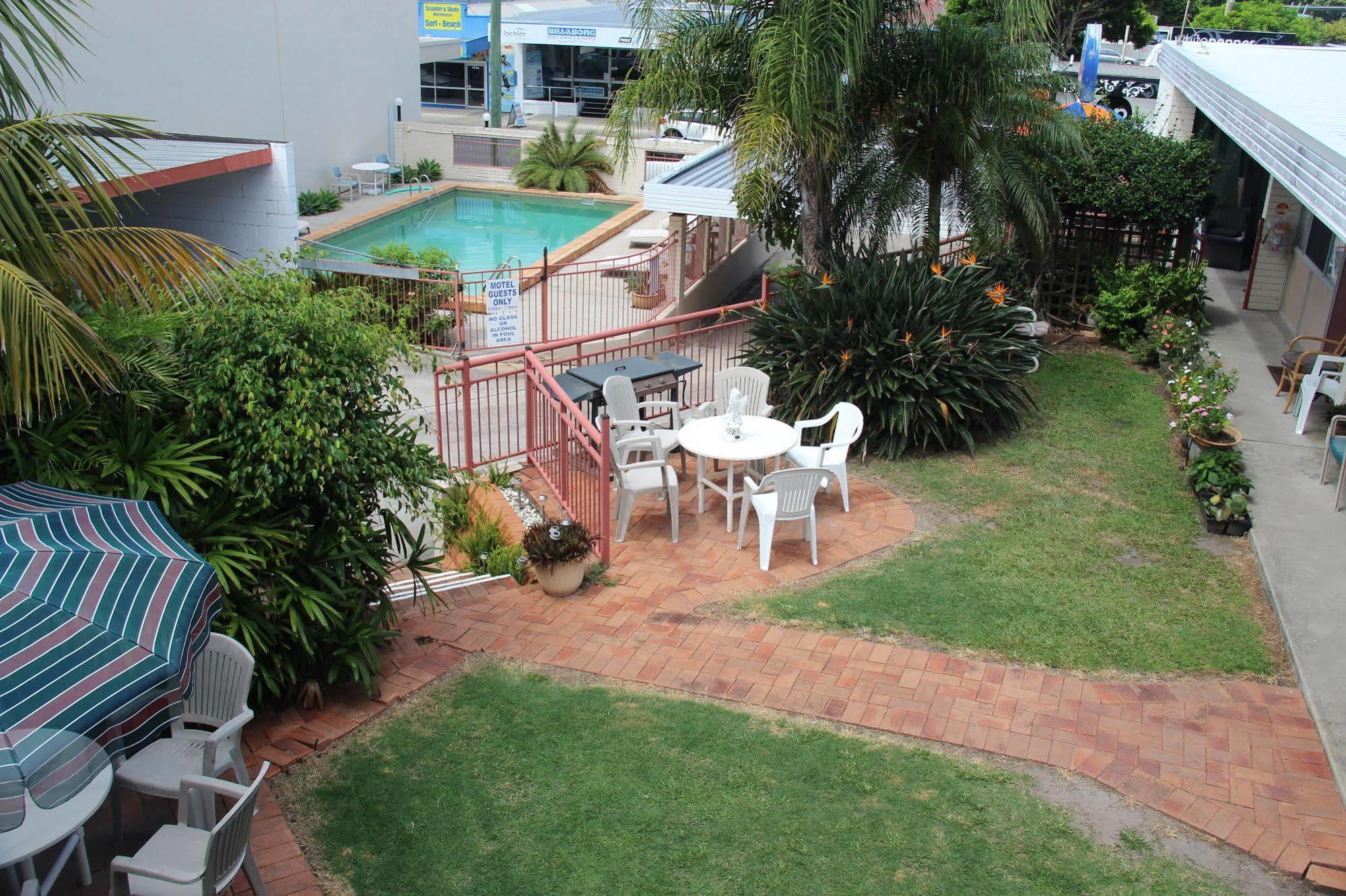 Caloundra Suncourt Motel Exterior photo