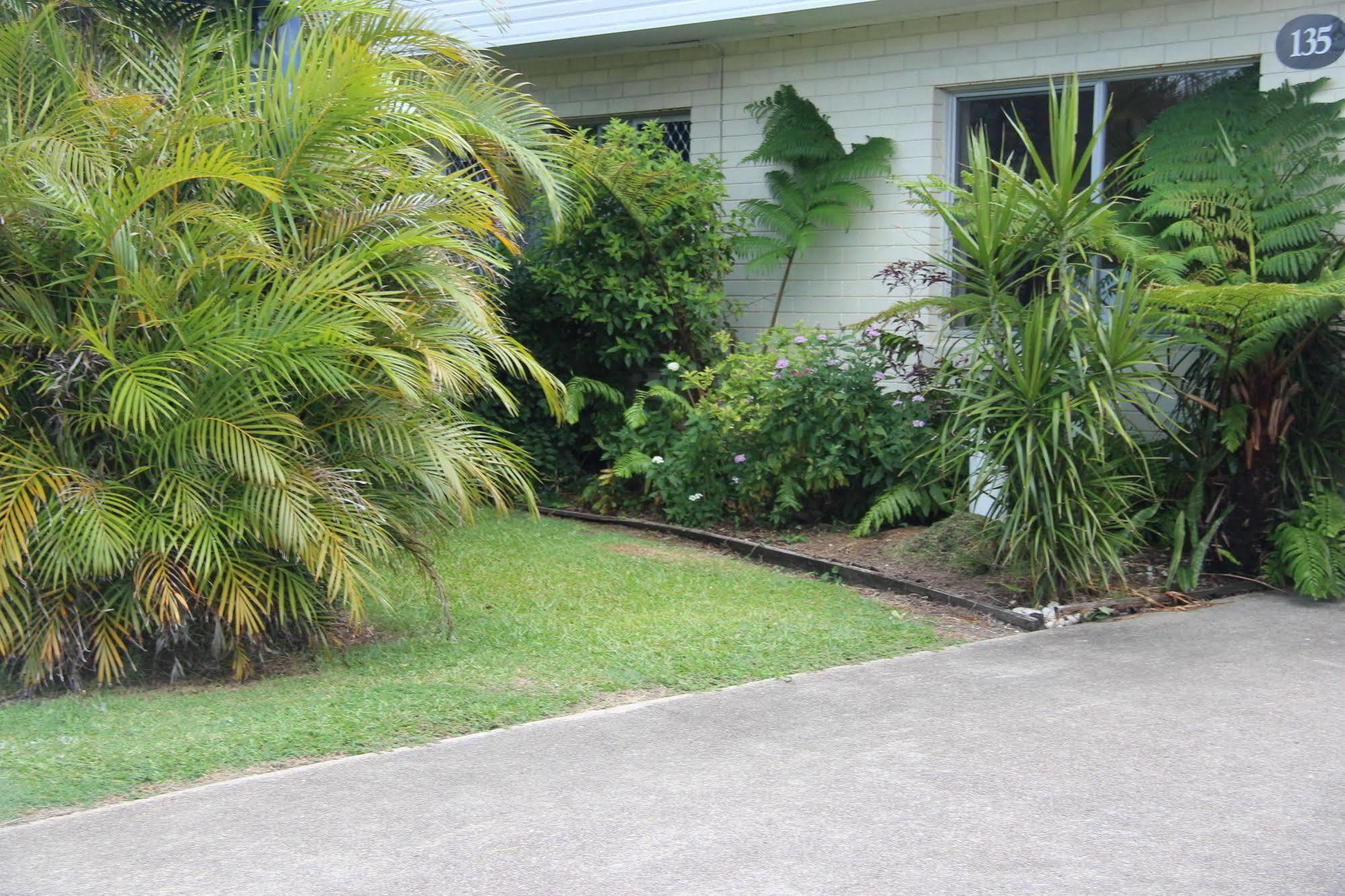 Caloundra Suncourt Motel Exterior photo